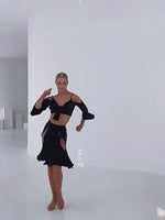 Schwarzes Spaghettiträger-Crop-Top – Latein-Tanz-Tops für Damen mit ergonomischem BH und weiten Ärmeln - 29786275184823 - 29786275184823